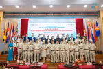 Ngành Khoa học hàng hải, sự thách thức với nữ giới