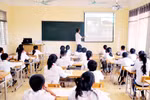 Giáo dục đang…săm soi trên ngọn