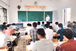 Giáo viên biệt phái sau 31/5/2015 bị cắt phụ cấp là trái luật