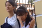 Không sao đâu đó chỉ là một bài thi, dù điểm số như nào cha mẹ vẫn mãi yêu con