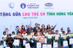 Quỹ sữa Vươn cao Việt Nam đem niềm vui đến với trẻ em tỉnh Hưng Yên