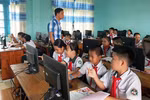 Có trường cử thầy cô dạy Âm nhạc đi học bồi dưỡng Tin học để đủ GV đứng lớp