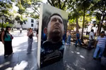 Maduro ra lệnh cho các quân nhân Venezuela treo ảnh Chavez trong nhà