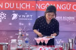 Xem sinh viên trình diễn tay nghề, phô diễn ngôn ngữ