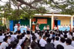 Lễ khai giảng gọn nhẹ tại một trường tiểu học ở Bình Thuận (Ảnh Phan Tuyết)