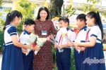 Nhà giáo chủ yếu sống bằng lương nên biến động tiền lương sẽ ảnh hưởng nhiều đến cuộc sống (Ảnh minh họa: Báo Ấp Bắc)