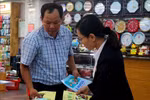 Thiếu sách giáo khoa, phụ huynh phải đi mua sách cũ