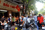 Bánh trung thu HN: Những hình ảnh khiến Kinh Đô, Bảo Ngọc "phát thèm"