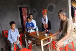 Thầy giáo trẻ vượt khó, bám bản dạy chữ và giỏi làm kinh tế