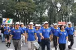 Gần 2.000 người đi bộ hưởng ứng năm An toàn giao thông
