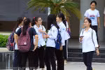 Kết thúc ngày thi thứ nhất, có 18 thí sinh không tới được điểm thi vì mưa bão