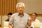 Đã nhận tiền của nhau thì làm sao còn khách quan khi chọn sách giáo khoa