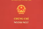 Giáo viên kể chuyện làm hồ sơ thi chứng chỉ Tiếng Anh, Tin học