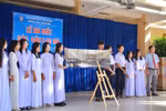 Trường học cấm học sinh dùng điện thoại: Giáo viên, học trò chia sẻ gì?