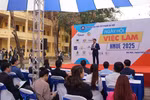 Sôi động Ngày hội việc làm năm 2025 tại Trường Đại học Sư phạm Hà Nội