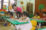 Cô giáo Nam, người mẹ thứ 2 của trẻ thơ