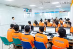 Hệ từ xa ở HUTECH: 2 ngành tuyển nhiều nhất có học phí cao hơn các ngành khác