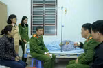Truy bắt kẻ ngáo đá chém người, hai cảnh sát phải điều trị phơi nhiễm HIV
