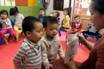 Bao giờ trò được đánh giá thầy, nhà giáo sống được bằng lương?