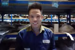 Cha mẹ mất sớm, nam sinh tự lập mưu sinh hoàn thành giấc mơ giảng đường