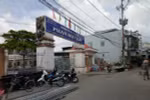 Trường Phan Bội Châu thu tiền học bạ cao gấp 3 lần giá bán tại Sở