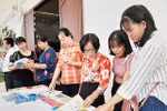 Choáng váng khi thấy giá sách giáo khoa lớp 1 mới