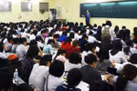 Giáo viên dạy thêm trong giờ hành chính là trái pháp luật