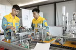 Nỗi lo "tân quan, tân chính sách" và những giải pháp kiểu "giật gấu vá vai"