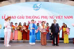 Chủ tịch Tập đoàn BRG được trao tặng Giải thưởng Phụ nữ Việt Nam 2020