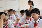 Tạo thêm áp lực cho học trò là cách làm gì vậy?