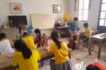 Cô giáo vượt lên số phận, truyền lửa đam mê tiếng Anh cho trẻ em cả một miền quê