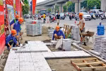 Phát hiện mới: “Con ông cháu cha… vỉa hè”!