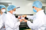 Thủ tướng: Chậm nhất tháng 6/2022, phải có vaccine COVID-19 sản xuất trong nước
