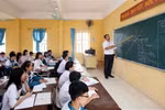 Giáo sư dạy phổ thông – đổi mới tư duy hay làm màu?