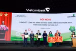 Vietcombank vững thế dẫn đầu, bứt phá với dấu ấn xanh