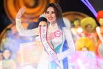 Hoa hậu Dân tộc 2013 nhập viện truyền nước vì tin đồn sau đăng quang
