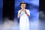 X - Factor: Thí sinh dính nghi án yêu đồng giới bị loại gây tranh cãi
