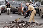 GĐ CATP Hà Nội: "CSGT thấy chai lọ vỡ trên đường cũng phải dọn dẹp"