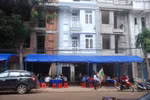 Trưởng phòng tín dụng ngân hàng rơi từ tầng 4 chết tại chỗ