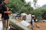 Lạng Sơn: Hàng lậu áp sát biên giới