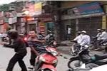 Va chạm giao thông, cán bộ Bộ công an bị đánh chết trên phố