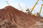 Rác “ngoại” bao vây cảng Hải Phòng