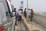 Lời khai khủng khiếp của gã chồng ném vợ xuống sông Hồng
