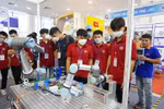 "Dở khóc dở cười" ở trường nghề: HS đã trúng tuyển, trường khác vẫn gọi nhập học