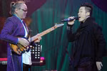 Tùng Dương làm liveshow, bán 40-50 euro/vé tại Pháp