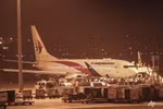 Nổ lốp khi cất cánh, máy bay Malaysia Airlines hạ cánh khẩn cấp