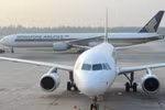 Động cơ ngừng hoạt động, máy bay Singapore Airlines rơi tự do 4.000m
