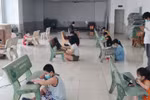  Được bố trí ăn ở, con tham gia 'lớp học dã chiến', người dân vùng dịch an lòng