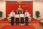 Thành phố Hồ Chí Minh tặng bằng khen cho 2 học sinh đạt Nhì tại ISEF 2024