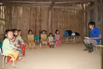 Người thầy yếu chân trên đỉnh núi gió